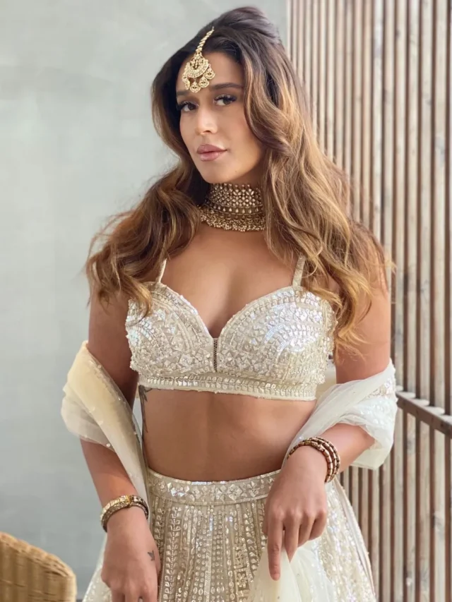 Krishna Shroff bikni look